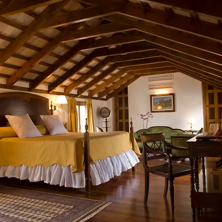 Casas De La Judería 4*