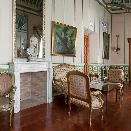 Casas De La Juderia Séville