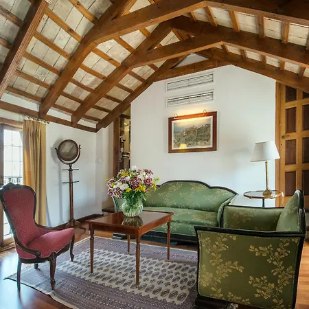 Casas De La Juderia מלון 4*