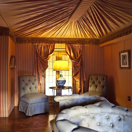 Casas De La Juderia 4*