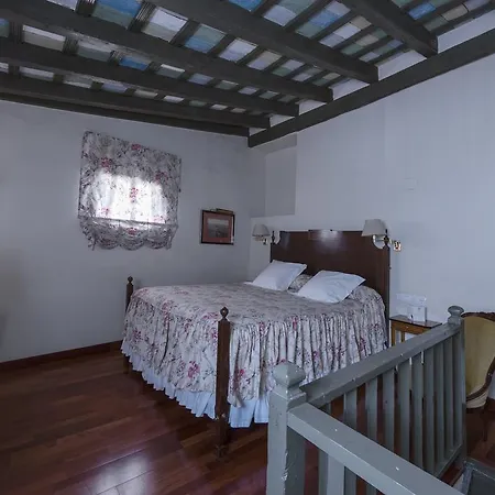Hotel Casas De La Juderia 4*